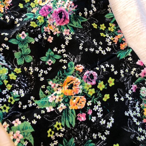 Chinese Laundry floral printed pants - Picture 2 of 7